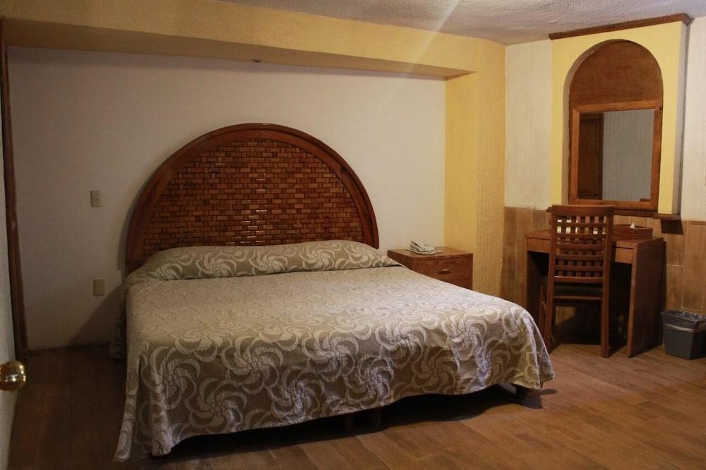 Hotel Tolosa 4*